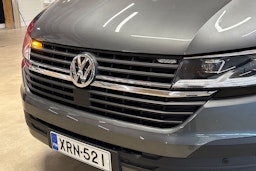 harmaa Volkswagen Transporter 2022 kuva 29.