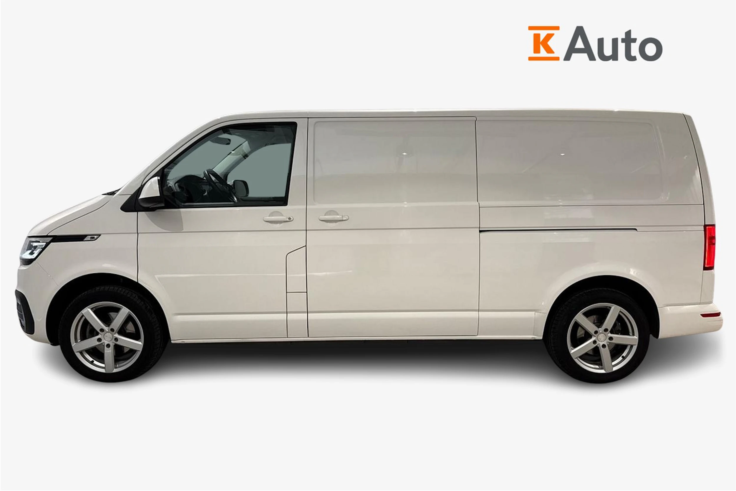 valkoinen Volkswagen Transporter 2022 kuva 5.