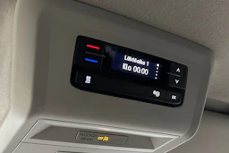valkoinen Volkswagen Transporter 2022 kuva 22.