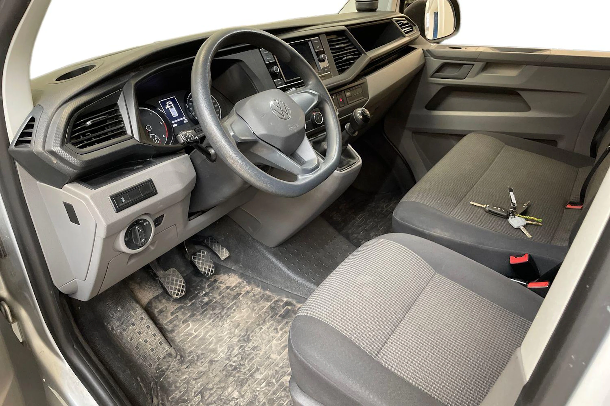 harmaa Volkswagen Transporter 2022 kuva 3.