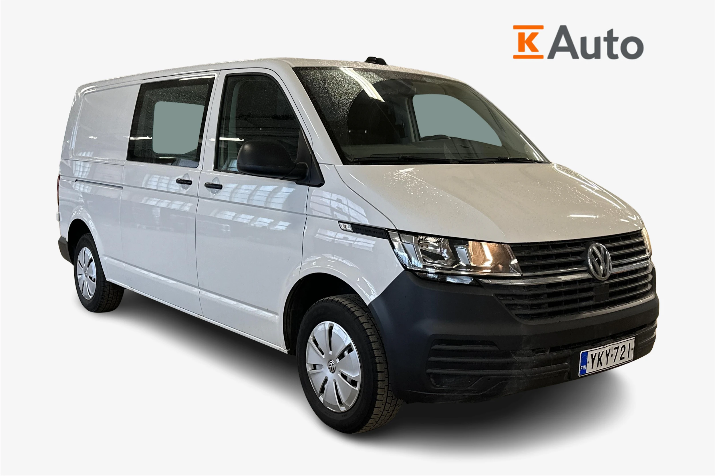 valkoinen Volkswagen Transporter 2022 kuva 1.
