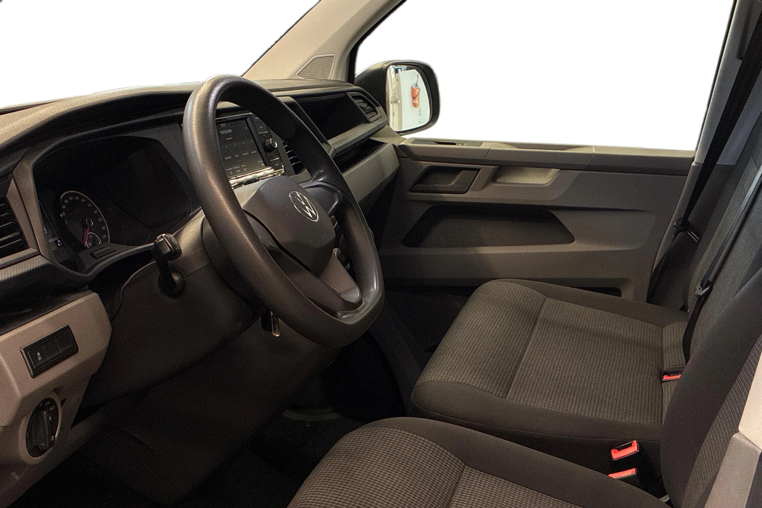 valkoinen Volkswagen Transporter 2022 kuva 6.