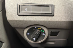 harmaa Volkswagen Transporter 2022 kuva 16.