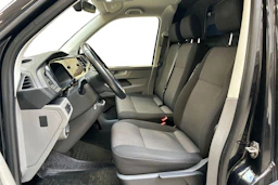 musta Volkswagen Transporter 2022 kuva 8.