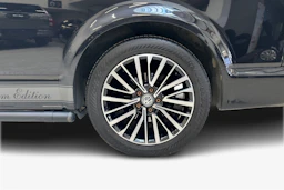 musta Volkswagen Transporter 2022 kuva 12.