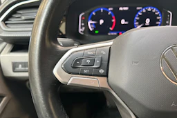 musta Volkswagen Transporter 2022 kuva 15.