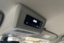 musta Volkswagen Transporter 2022 kuva 23.
