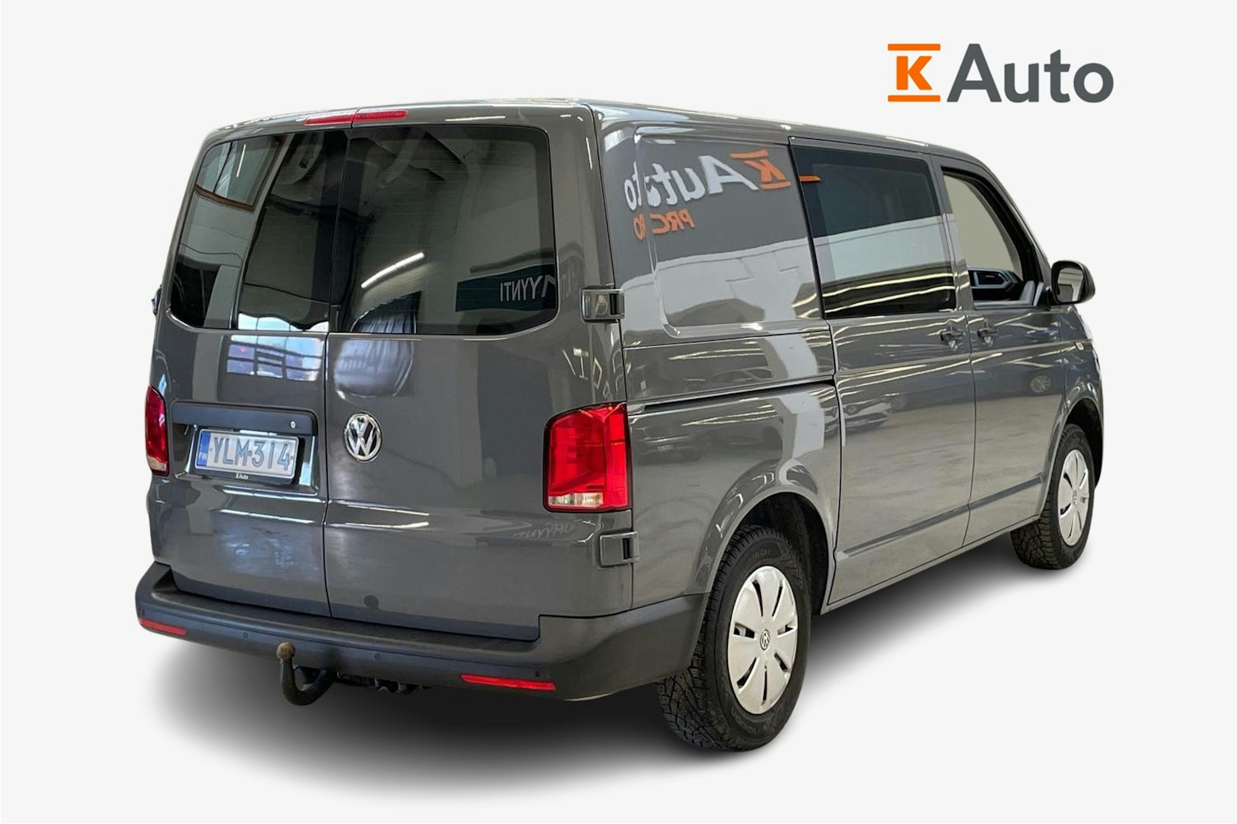 harmaa Volkswagen Transporter 2022 kuva 2.