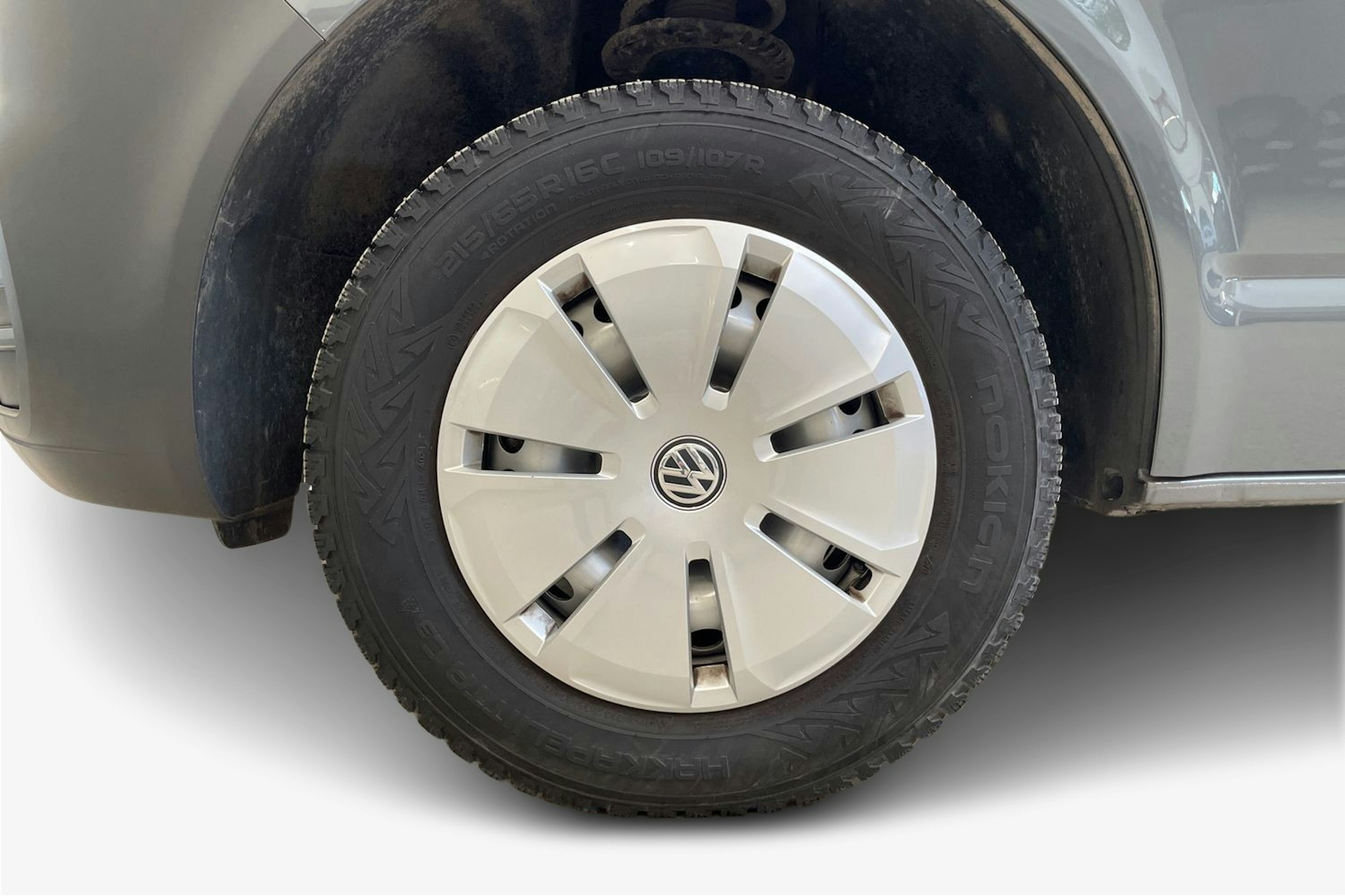 harmaa Volkswagen Transporter 2022 kuva 9.