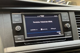 harmaa Volkswagen Transporter 2022 kuva 20.