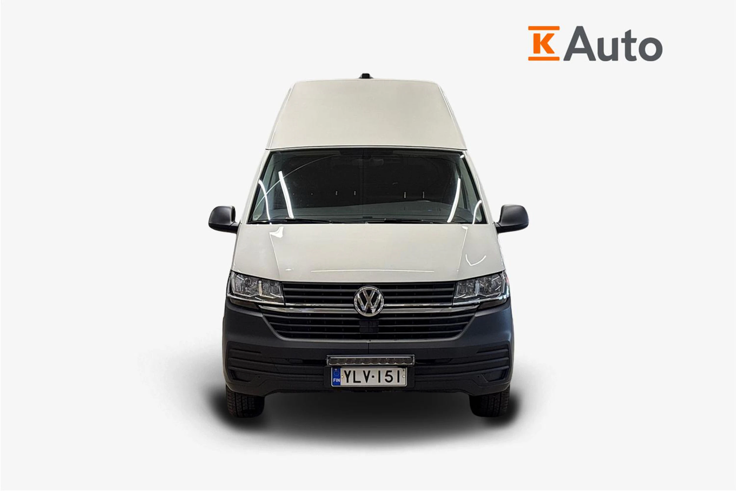 valkoinen Volkswagen Transporter 2022 kuva 5.