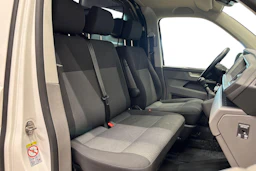 valkoinen Volkswagen Transporter 2022 kuva 11.