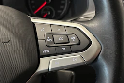 valkoinen Volkswagen Transporter 2022 kuva 17.