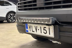 valkoinen Volkswagen Transporter 2022 kuva 28.