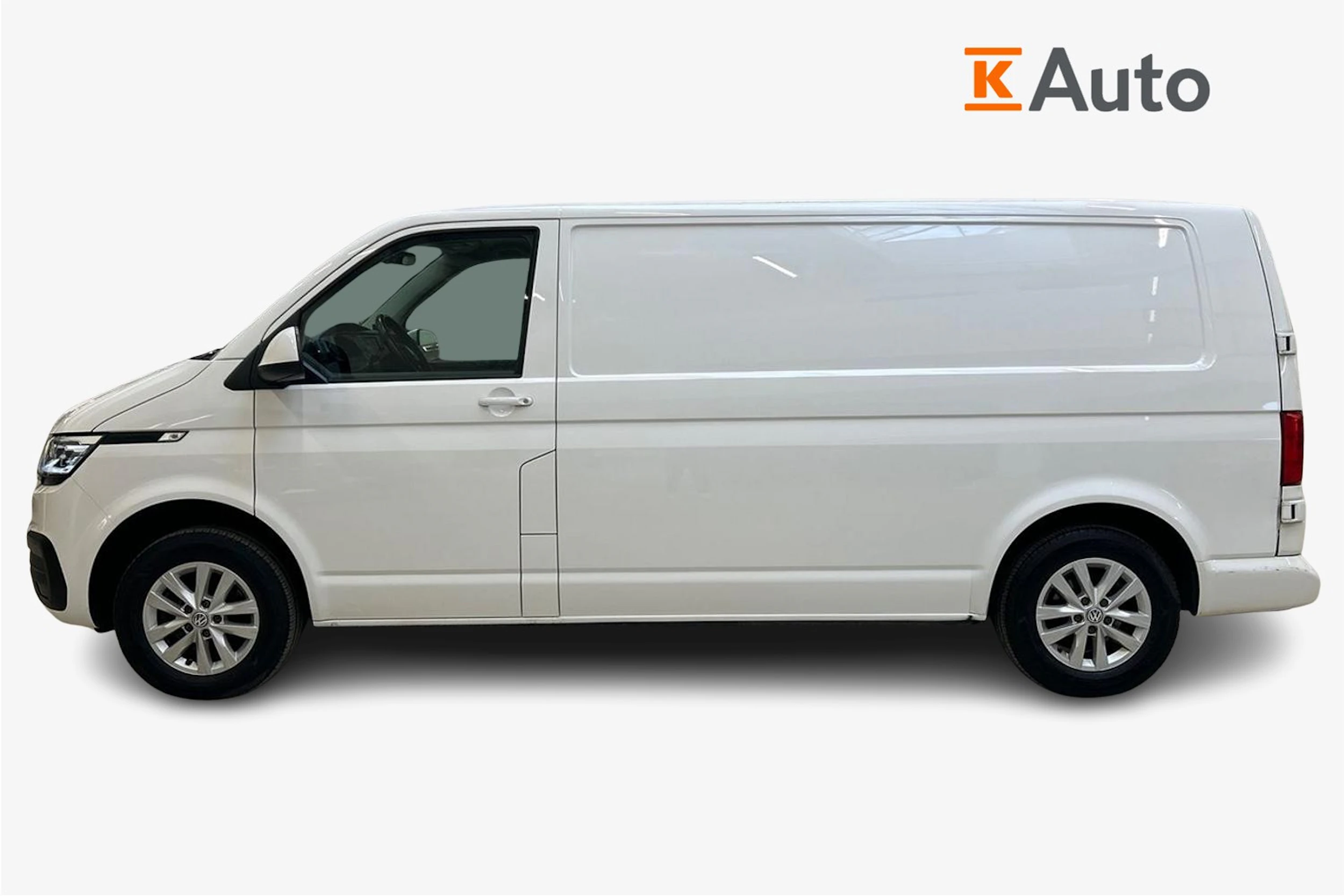 valkoinen Volkswagen Transporter 2022 kuva 7.