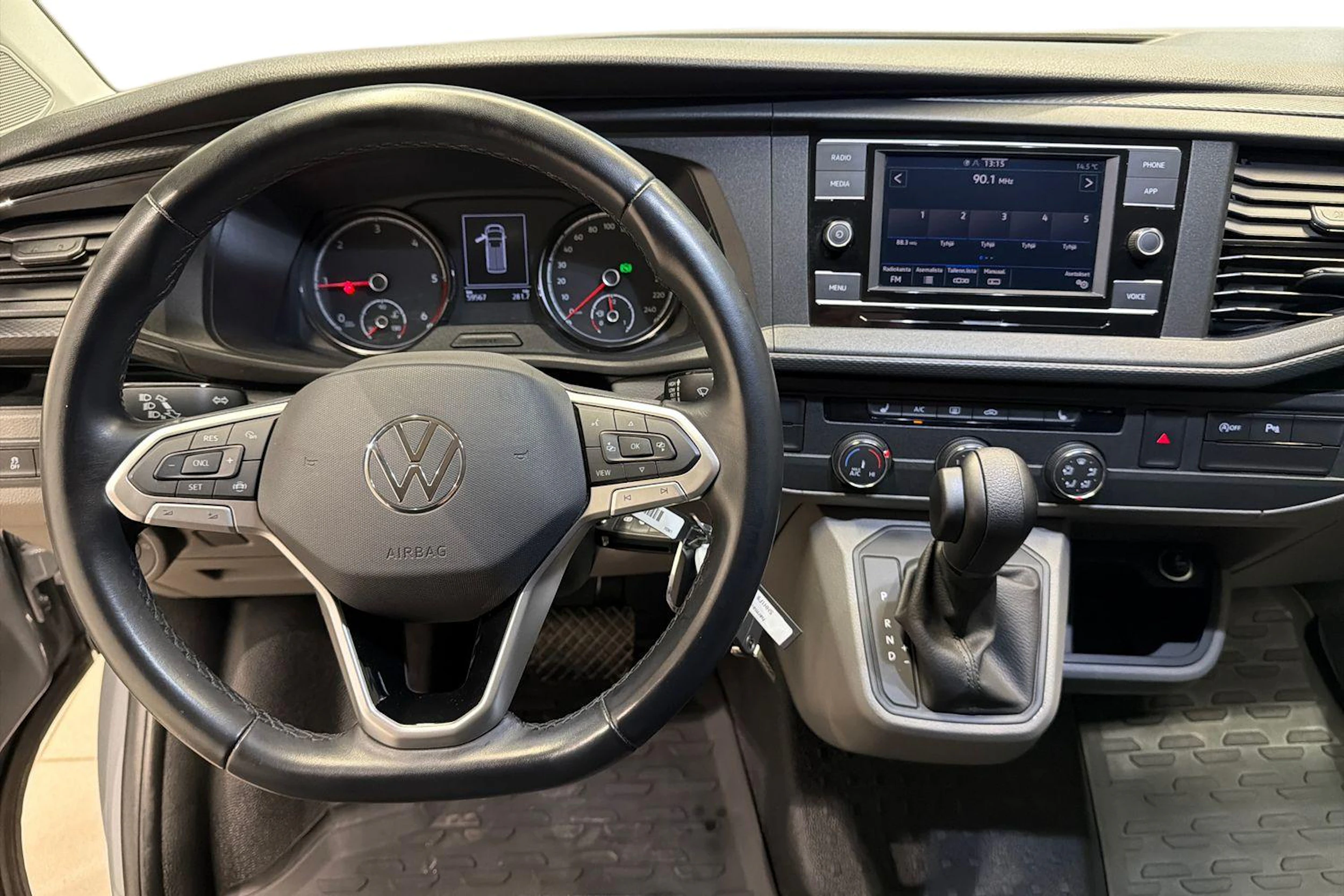 Harmaa Volkswagen TRANSPORTER 2022 kuva 9.