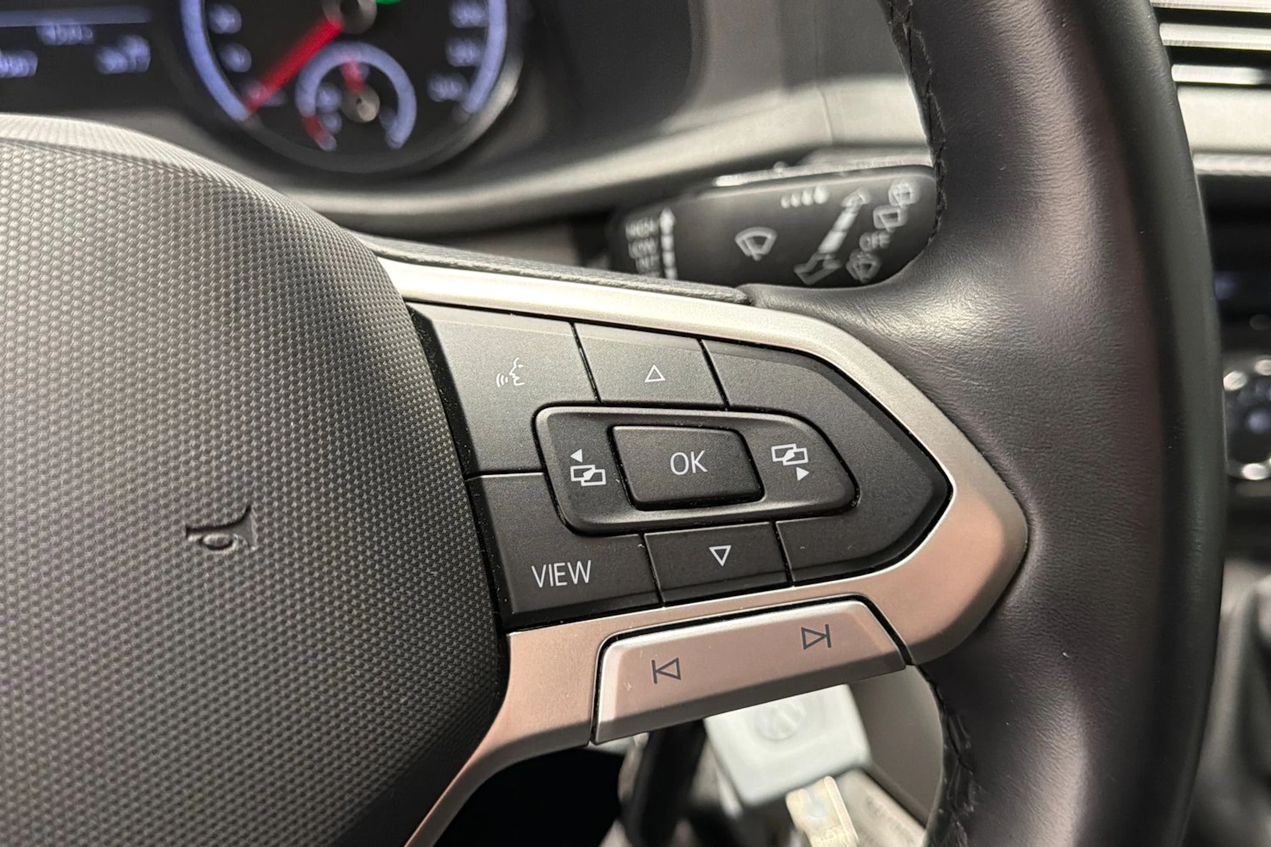 Harmaa Volkswagen TRANSPORTER 2022 kuva 17.