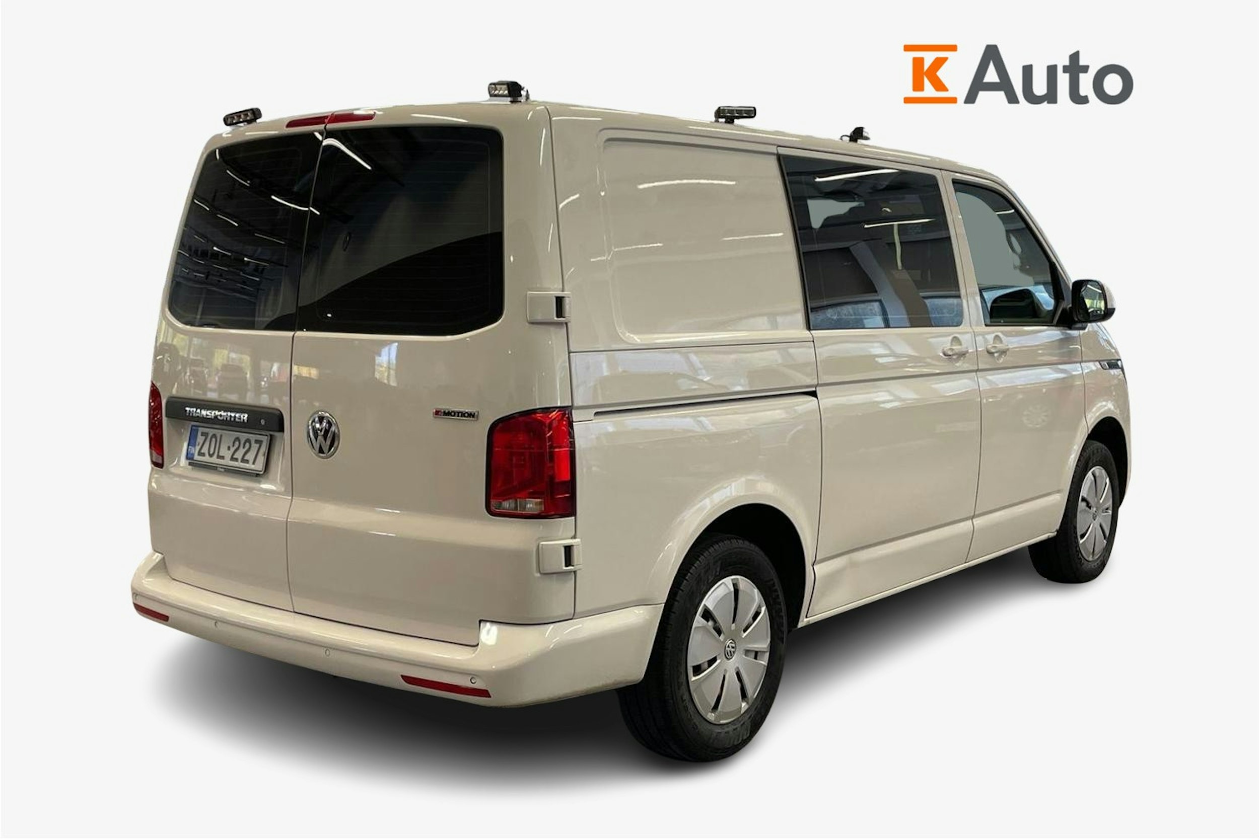 Valkoinen Volkswagen TRANSPORTER 2022 kuva 2.