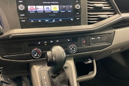 Valkoinen Volkswagen TRANSPORTER 2022 kuva 16.