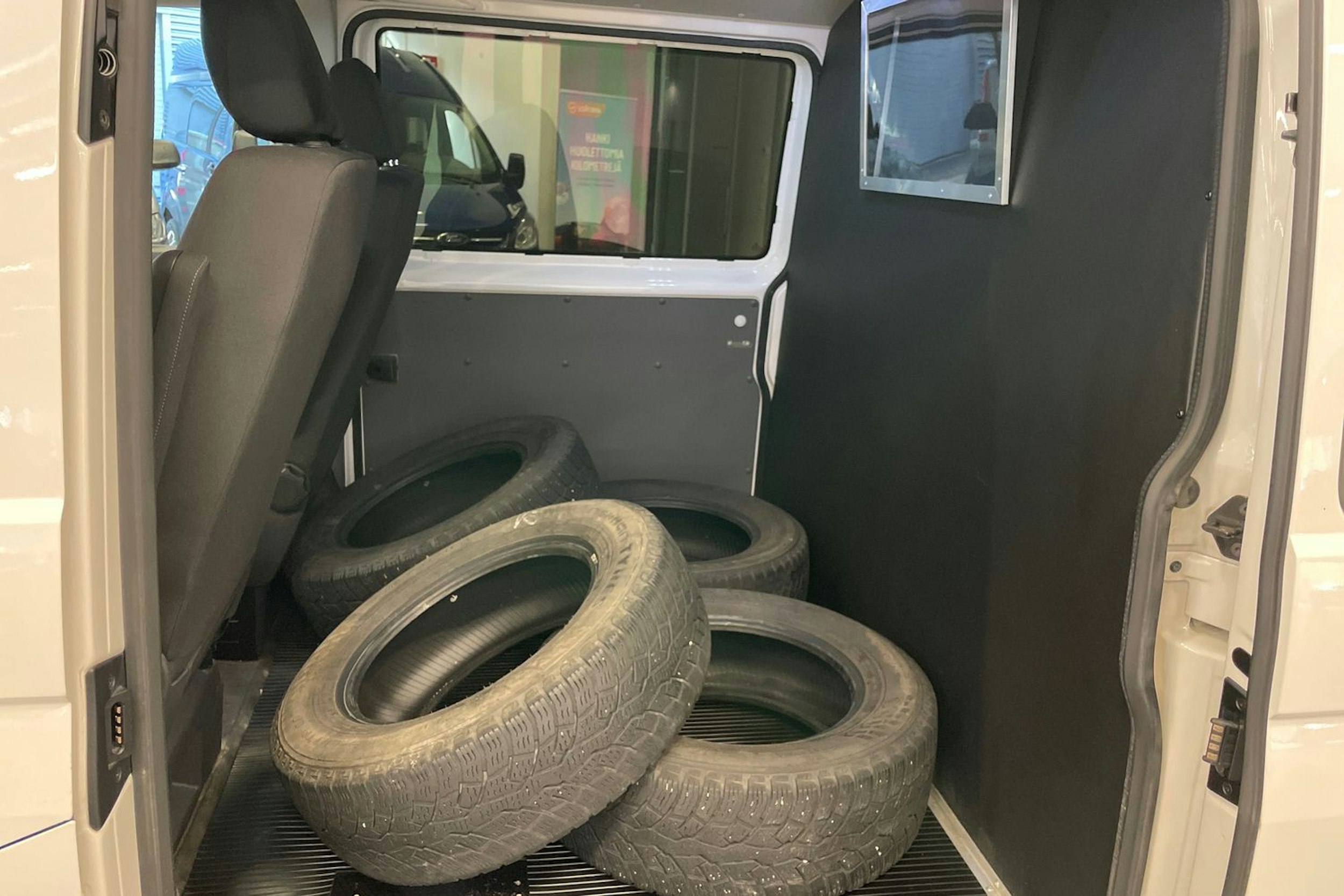 Valkoinen Volkswagen TRANSPORTER 2022 kuva 22.