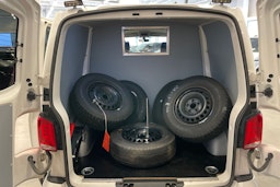 Valkoinen Volkswagen TRANSPORTER 2022 kuva 24.