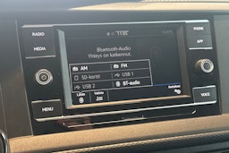 Valkoinen Volkswagen TRANSPORTER 2022 kuva 22.