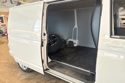 Valkoinen Volkswagen TRANSPORTER 2022 kuva 24.