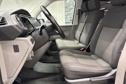 musta Volkswagen Transporter 2022 kuva 13.