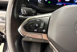 musta Volkswagen Transporter 2022 kuva 14.