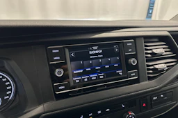 sininen Volkswagen Transporter 2022 kuva 15.