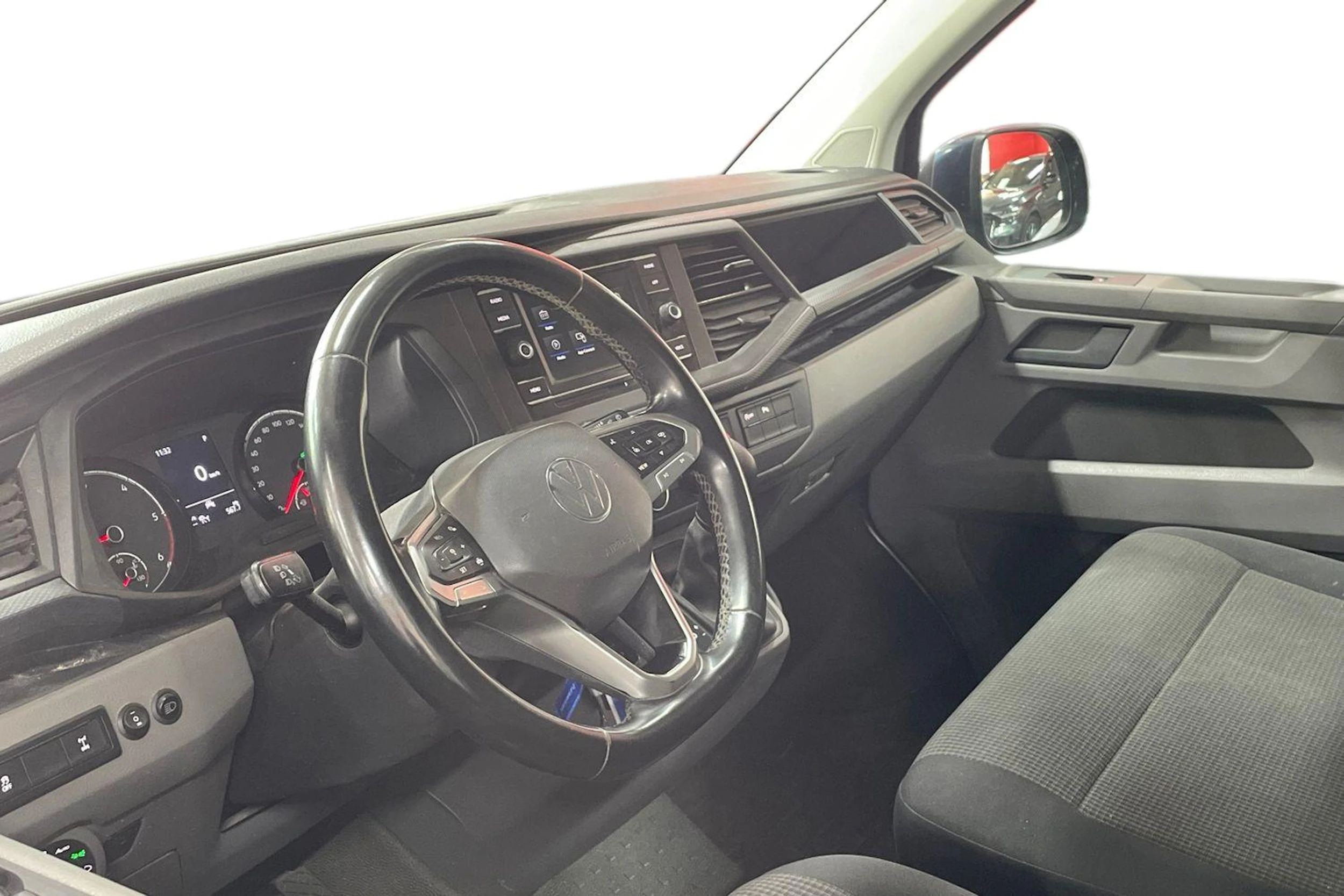Sininen Volkswagen TRANSPORTER 2022 kuva 8.