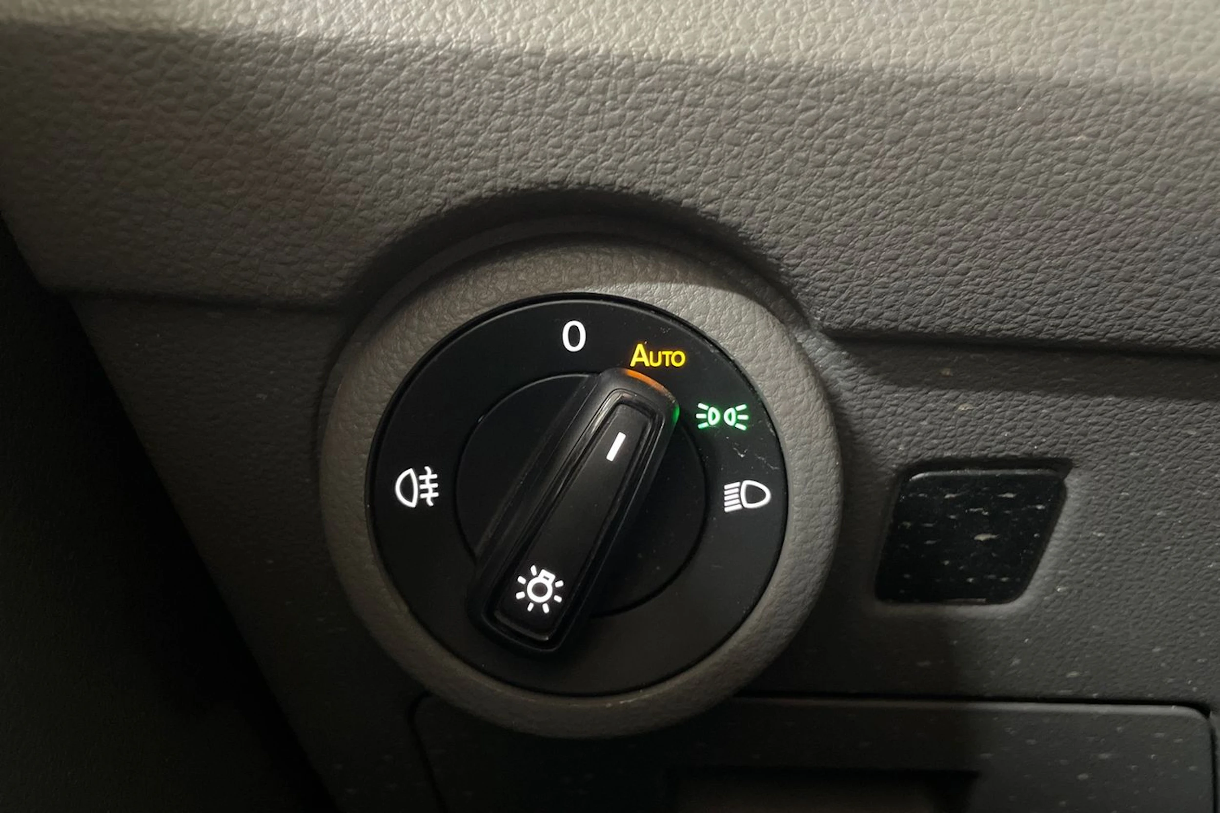 Sininen Volkswagen TRANSPORTER 2022 kuva 18.