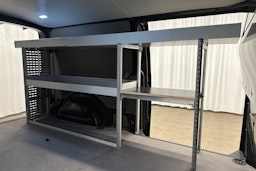 valkoinen Volkswagen Transporter 2023 kuva 20.