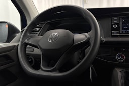 sininen Volkswagen Transporter 2023 kuva 14.