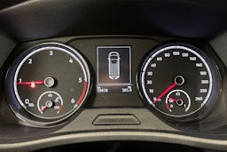 sininen Volkswagen Transporter 2023 kuva 16.