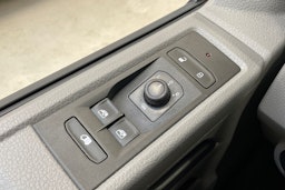 met. sininen Volkswagen Transporter 2023 kuva 28.