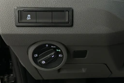 musta Volkswagen Transporter 2023 kuva 17.