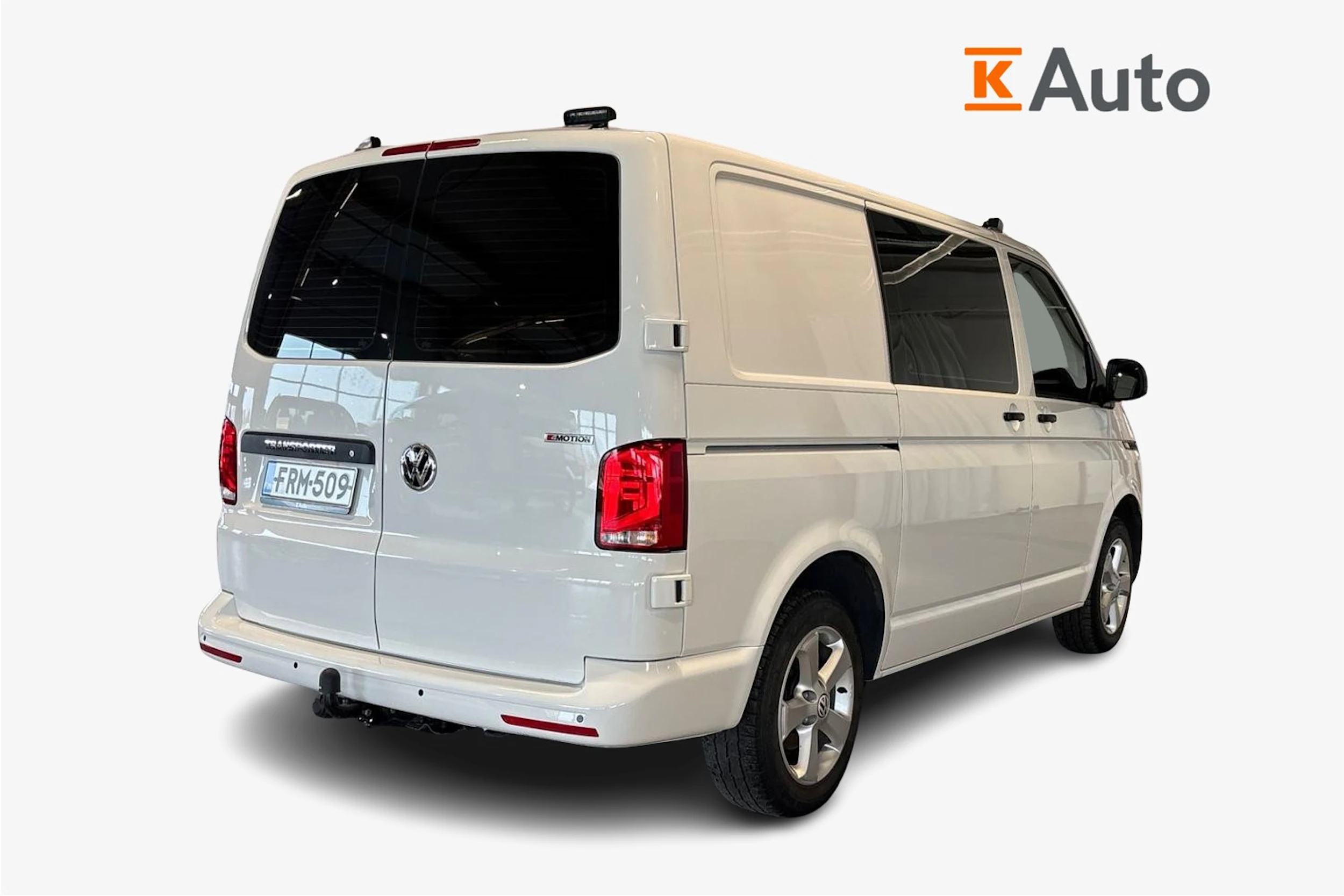 Valkoinen Volkswagen TRANSPORTER 2024 kuva 2.