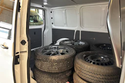 Valkoinen Volkswagen TRANSPORTER 2024 kuva 18.