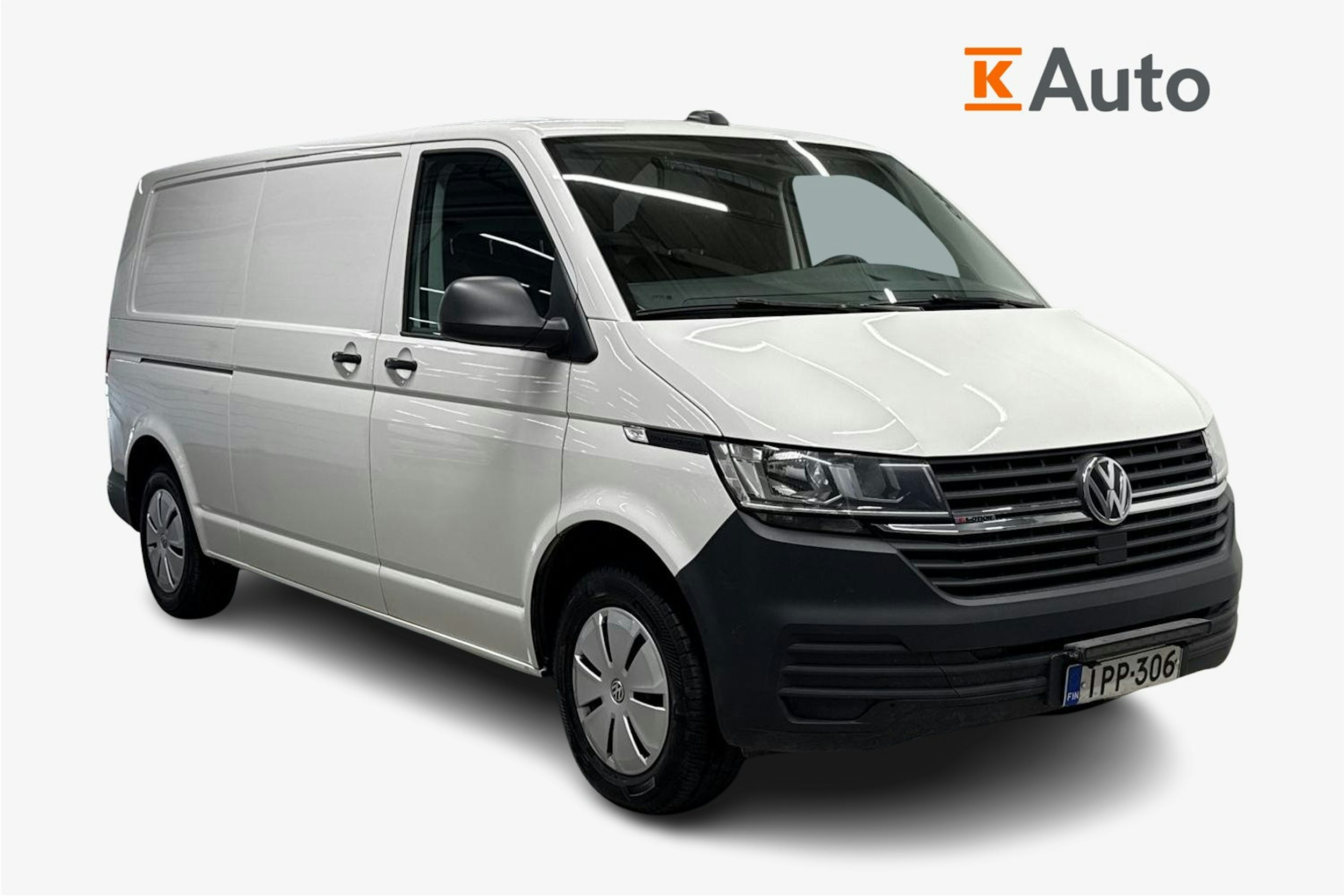valkoinen Volkswagen Transporter 2023 kuva 1.