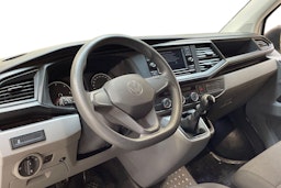 valkoinen Volkswagen Transporter 2023 kuva 7.