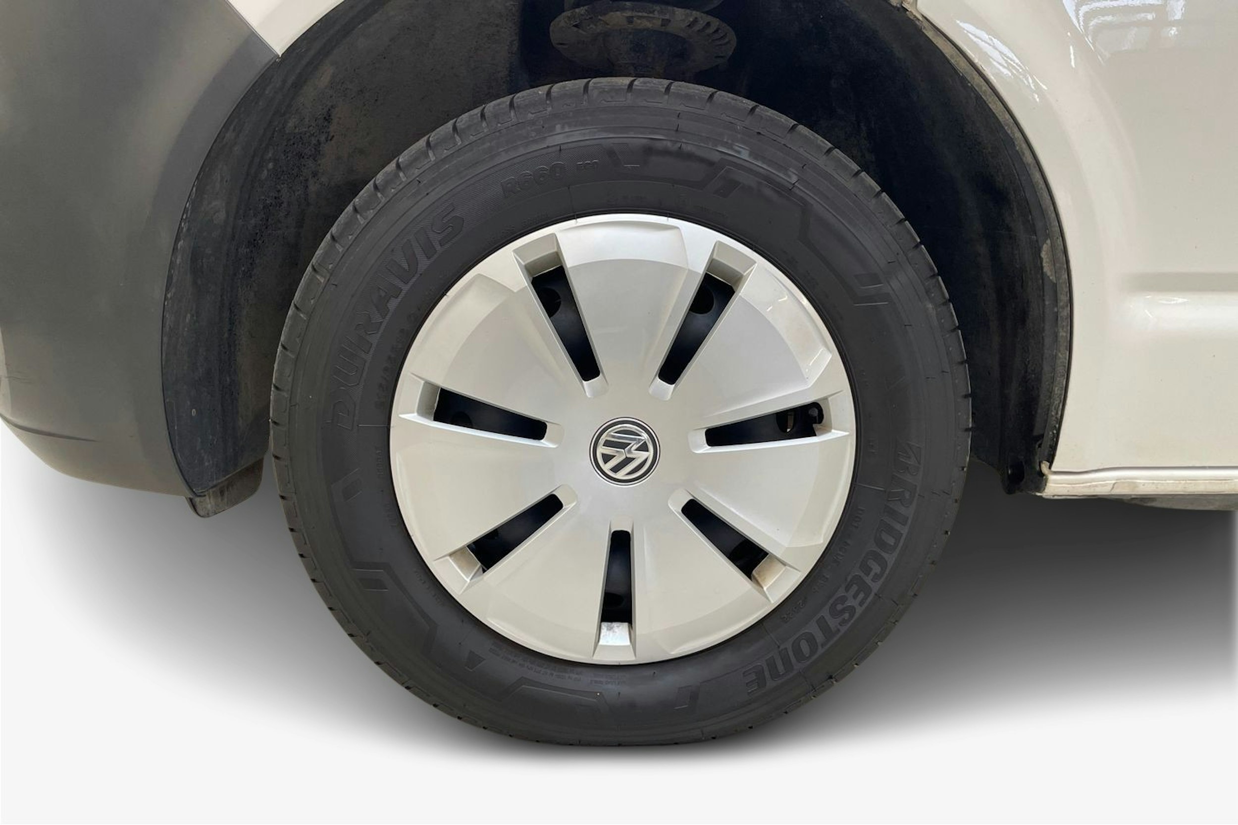 valkoinen Volkswagen Transporter 2023 kuva 8.