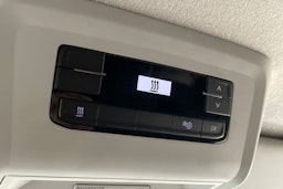 valkoinen Volkswagen Transporter 2023 kuva 23.