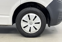 valkoinen Volkswagen Transporter 2023 kuva 9.