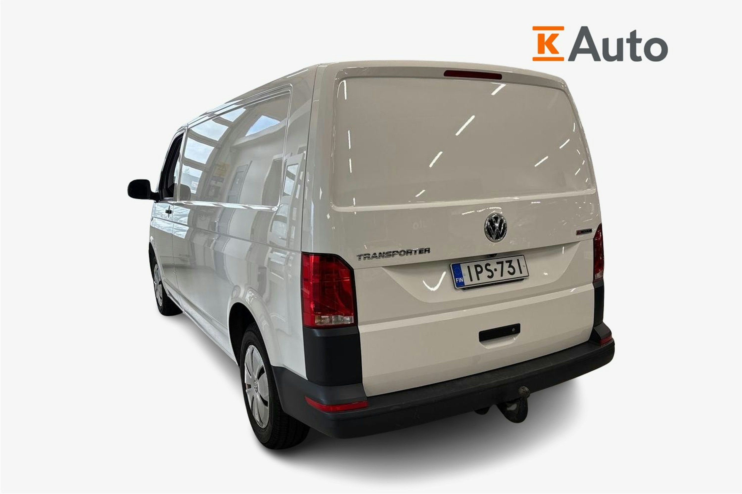 valkoinen Volkswagen Transporter 2023 kuva 2.
