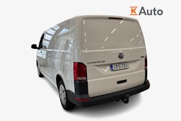 valkoinen Volkswagen Transporter 2023 kuva 2.