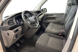valkoinen Volkswagen Transporter 2023 kuva 3.