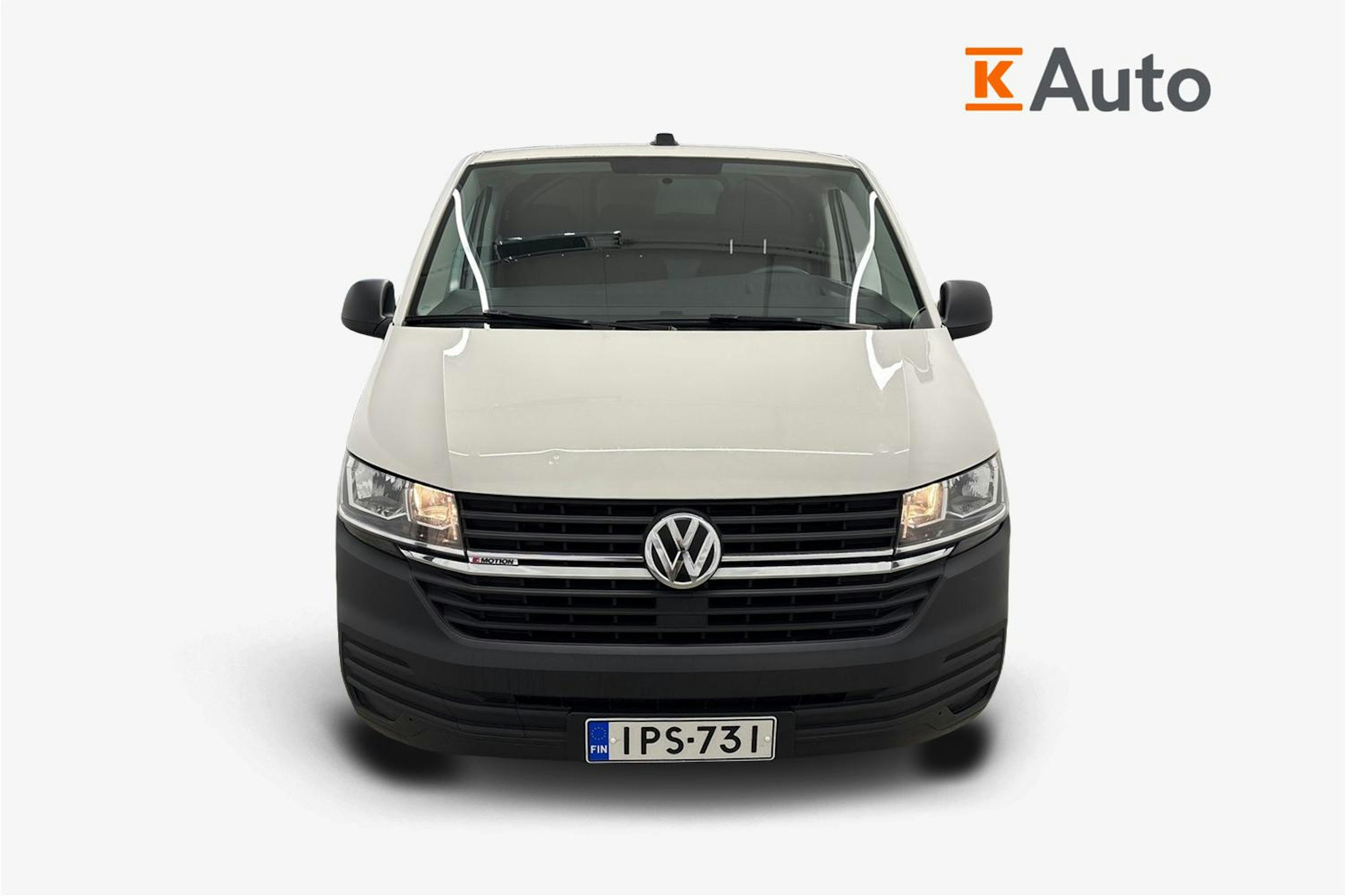 valkoinen Volkswagen Transporter 2023 kuva 5.