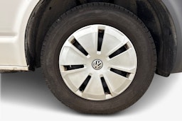 valkoinen Volkswagen Transporter 2023 kuva 10.