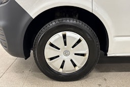 valkoinen Volkswagen Transporter 2023 kuva 9.